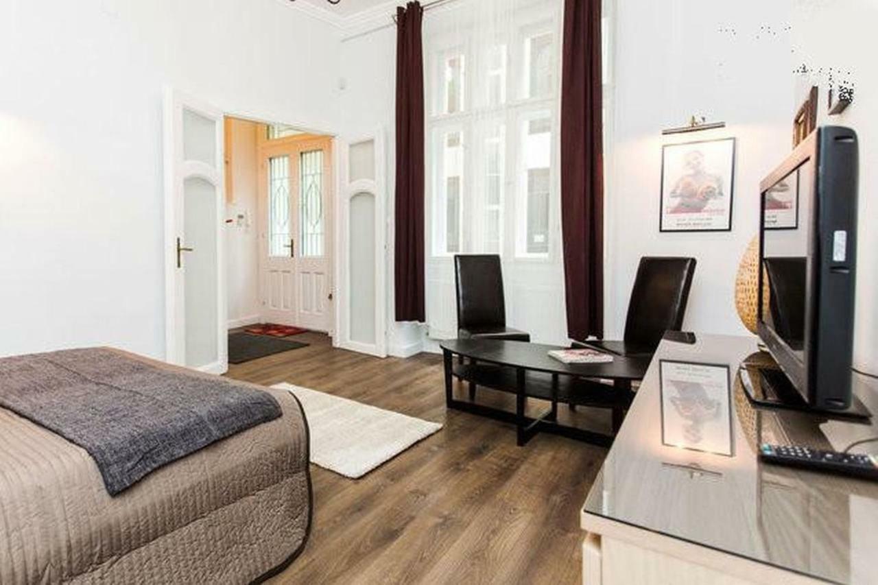 Private Apartment Centertown Будапеща Екстериор снимка
